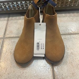 Toddler boy shoes, size 7, brand new